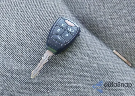 2004 Chrysler Town & Country Touring from USA, damaged, VIN 2C4GP54L44R576049